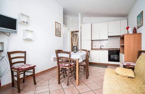 Siniscola Apartamento | Apartamento 'Rebecca' con terraza privada y jardín privado