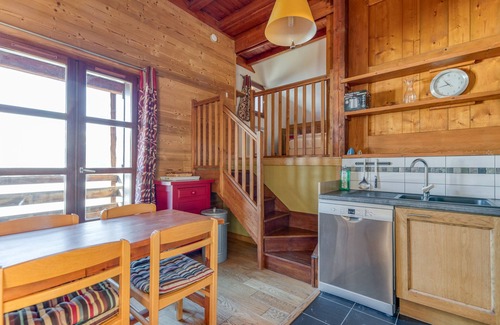 Villard-Reculas Apartamento | Apartamento 'Regain 8' con vistas a la montaña y balcón