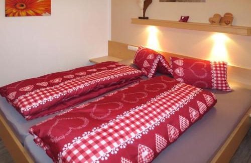 Zillertal Apartamento | Apartment Regina by Interhome