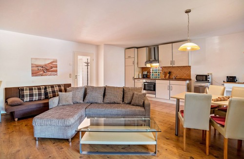 Ladebow Apartamento | Apartamento 'Reinhards' con terraza privada, jardín privado y Wi-Fi
