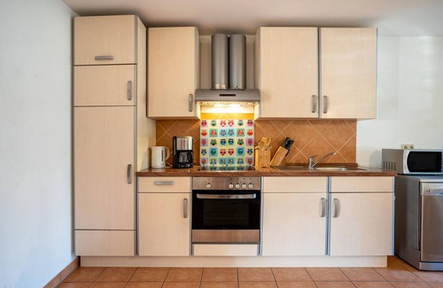 Ladebow Apartamento | Apartamento 'Reinhards' con terraza privada, jardín privado y Wi-Fi