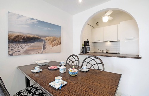 Jesolo Apartamento | Apartamento 'Relaxing' con vistas al mar, piscina compartida y Wi-Fi