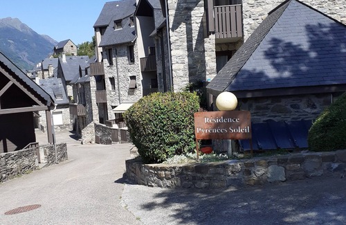 Esquieze-Sere Apartamento | Apartment rental in esquieze-seres hautes pyrénnées