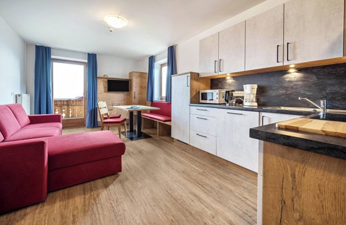 Maranza Apartamento | Apartamento "Residence Condor Rosengarten" con vistas a la montaña, sauna, Wi-Fi y jardín