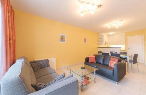 Bredene Apartamento | Apartment Residentie Duinenbries by Interhome
