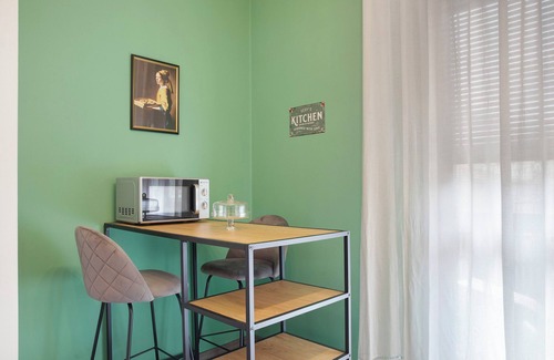 Morbegno Apartamento | Apartamento 'Rifugio Di Sebi' con vistas a la montaña, Wi-Fi y aire acondicionado