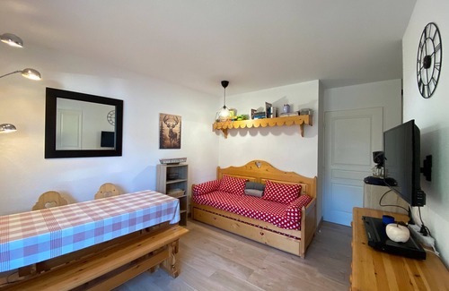 Risoul Apartamento | Apartamento 'Risoul 1850' con vistas a la montaña, balcón y Wi-Fi