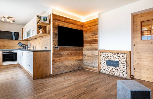 Lajen Apartamento | Apartamento 'Rodererhof Lajen Apt Raschötz' con vistas a la montaña, balcón y Wi-Fi