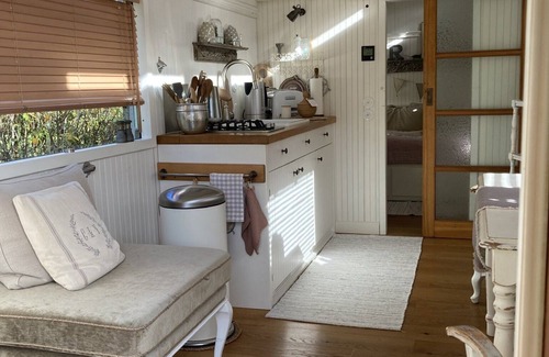 Hummel Apartamento | Apartamento 'Romantikurlaub Im Zirkuswagen' con jardín privado y Wi-Fi