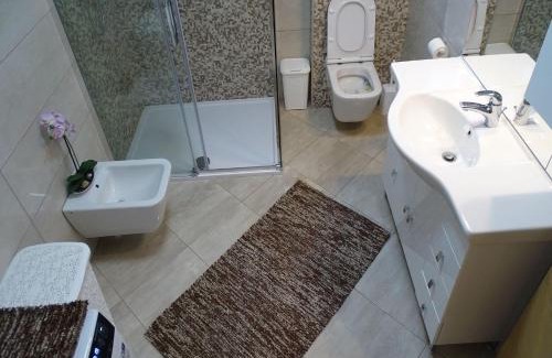 Slavonski Brod Apartamento | Apartment-Roncevic-2-mit-Meeresblick