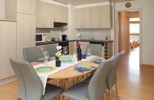 Noveli Apartamento | Apartment Rosablanche B21 by Interhome