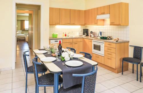 Noveli Apartamento | Apartment Rosablanche C54 by Interhome