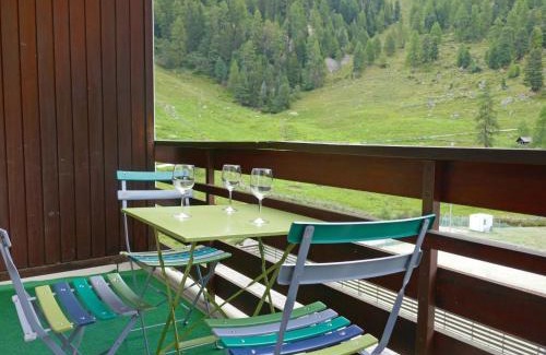 Noveli Apartamento | Apartment Rosablanche D31 by Interhome