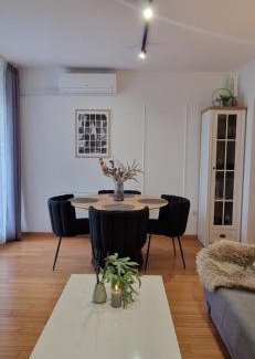 Kraljevec Sesvetski Apartamento | Apartment Rose