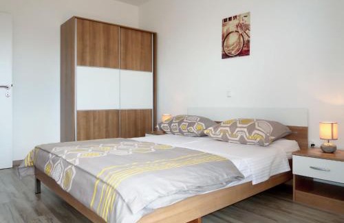 Kornic Apartamento | Apartment Rosić - KRK217 by Interhome
