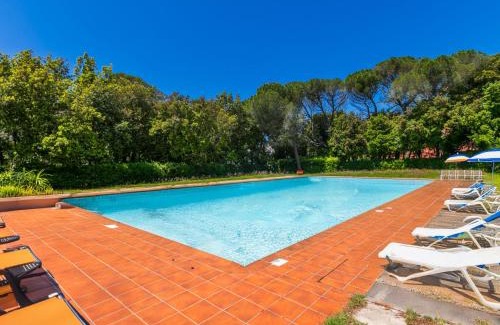 Rosignano Marittimo Apartamento | Apartment Rotonda by Interhome