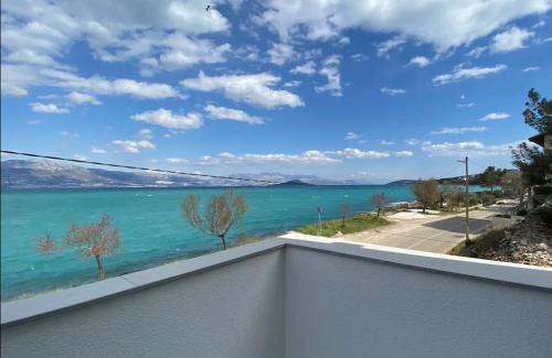 Slatine Apartamento | Apartment Rovci 1