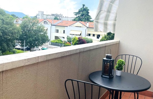 Abano Terme Apartamento | Apartamento 'Royal Residence Abano Terme' con vistas a la montaña, Wi-Fi y aire acondicionado