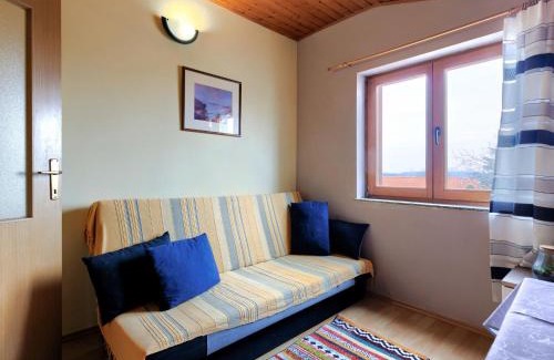 Valdebek Apartamento | Apartment Ruža 2 by Interhome