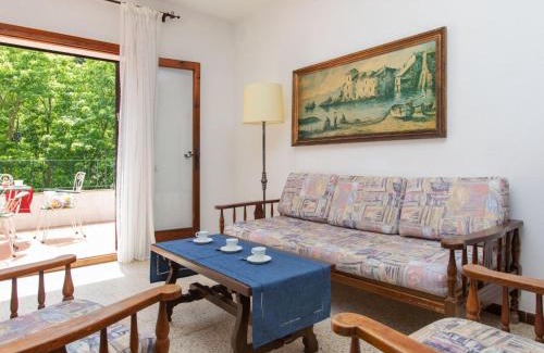 Sa Riera Apartamento | Apartment S'Esquirols Nº7 by Interhome