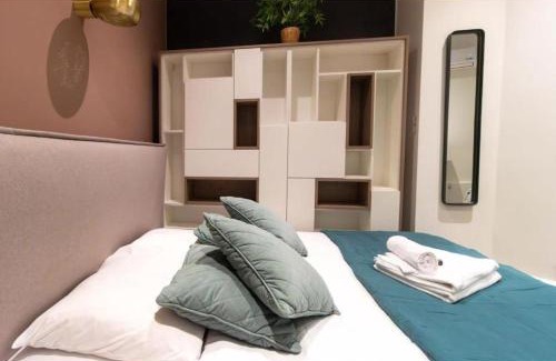 Notre-Dame-des-Champs Apartamento | Apartment Saint Germain des Près by Studio prestige
