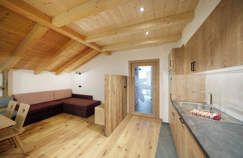 Fie allo Sciliar Apartamento | Apartamento 'Salbei' con vistas a la montaña, terraza privada y Wi-Fi