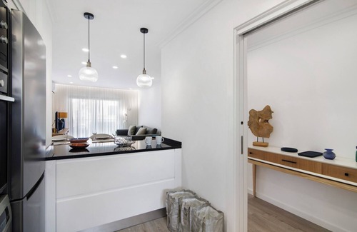 Altura Apartamento | Apartamento 'Salty Tides' con balcón, Wi-Fi y aire acondicionado
