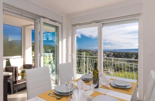 Punat Apartamento | Apartment Salvagno - Two Bedroom Apartment with Balcony and Sea View