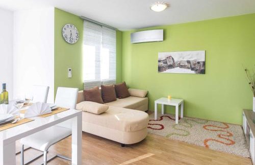 Punat Apartamento | Apartment Salvagno - Two Bedroom Apartment with Balcony and Sea View