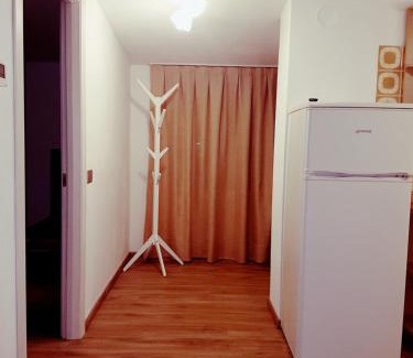Isolaccia Apartamento | Apartment San Colombano