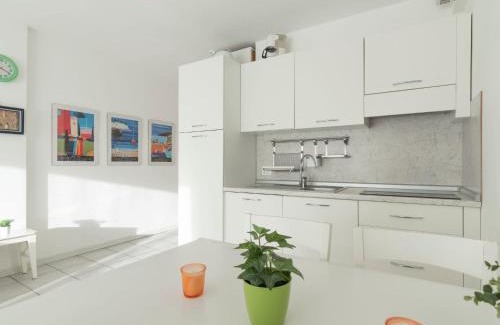 Santo Stefano al Mare Apartamento | Apartment Sara by Interhome