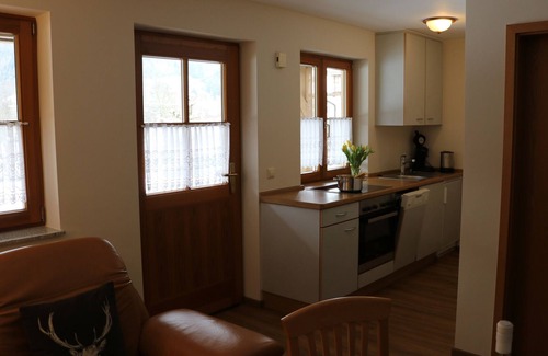 Glottertal Apartamento | Apartamento 'Scharbachhof' con vistas a la montaña, jardín compartido y Wi-Fi