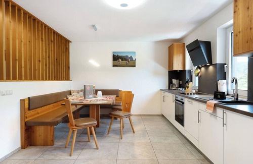 Castelrotto Apartamento | Apartamento 'Schererhof Dolomitenblick' con vistas a la montaña, jardín compartido y Wi-Fi