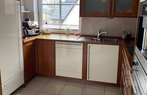 Ortsmitte Apartamento | Apartamento 'Schmallenberger MauerBlümchen' con terraza privada y wifi