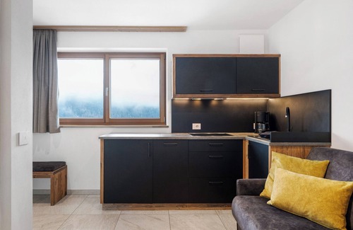 Castelrotto Apartamento | Apartamento 'Schmetterling' con vistas a la montaña, terraza compartida y Wi-Fi