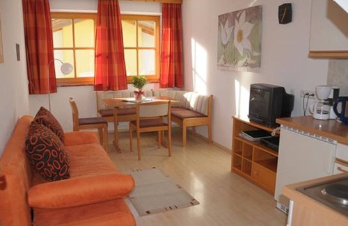 Werfenweng Apartamento | Apartment Schneerose - Alpenflora, House