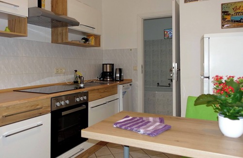 Dohna Apartamento | Apartamento 'Schöne 2 Raumwng' con balcón y Wi-Fi