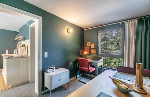 Joachimsthal Apartamento | Apartamento 'Schorfheider Blueberry Am Grimnitzsee' con balcón y Wi-Fi