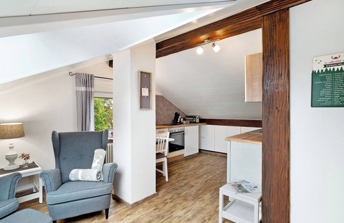 Ottersweier Apartamento | Apartamento 'Schwarzwaldtani - Dörfle' con vistas a la montaña, Wi-Fi y aire acondicionado