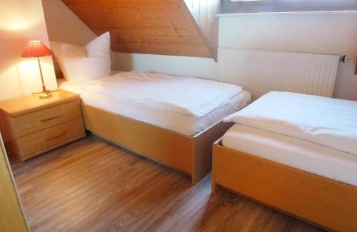 Schonach im Schwarzwald Apartamento | Apartment Schwarzwaldblick-8 by Interhome