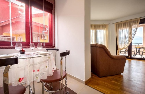 Rafajlovici Apartamento | Apartment Seaside Home