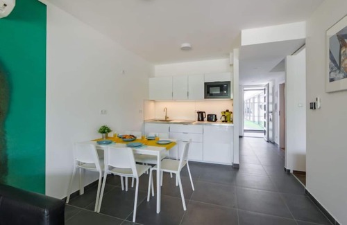 Balatonszemes Apartamento | Apartamento Siófok by Interhome