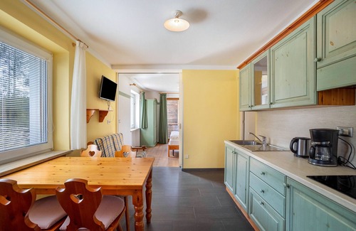 Pfalzen Apartamento | Apartamento 'Silbernagl Direkter Blick Zum See' con vistas al lago, terraza compartida y Wi-Fi