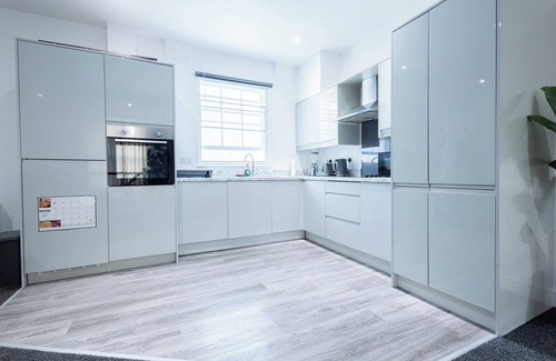 Gravesend Apartamento | Apartment - Sleeps 4 & Free Parking