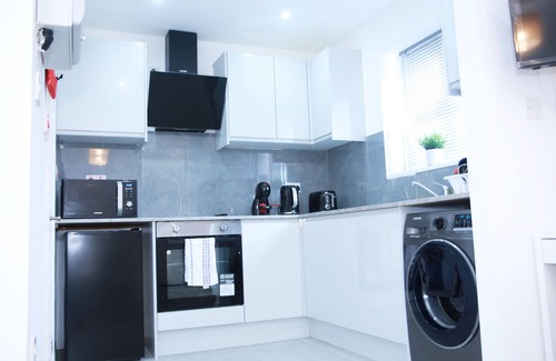 South Harrow Apartamento | Apartment - Sleeps 5 & Free Parking