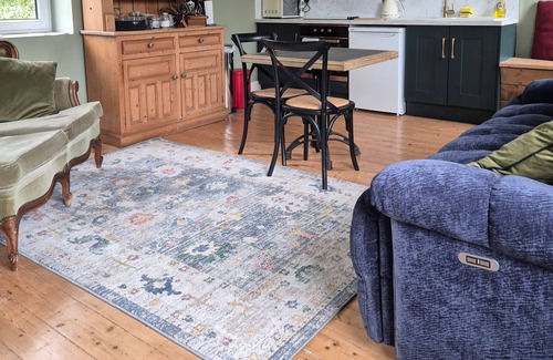 Castleisland Apartamento | Apartment-Sleeps2-Parking-Garden-Patio