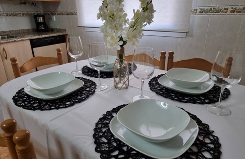 Sanxenxo Casa | Apartment-Sleeps5-Parking-PetFriendly