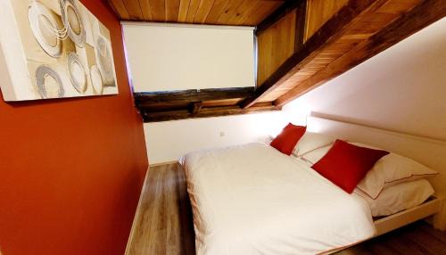 Gedici Apartamento | Apartment Sofia with Roof Terrace and Sea View in Gedici
