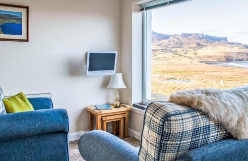 Staffin Apartamento | Apartment Solas Alainn Chalet by Interhome