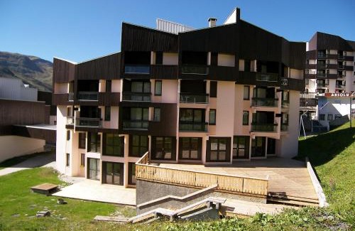 Reberty Apartamento | Apartment Soldanelles 413 B by Interhome